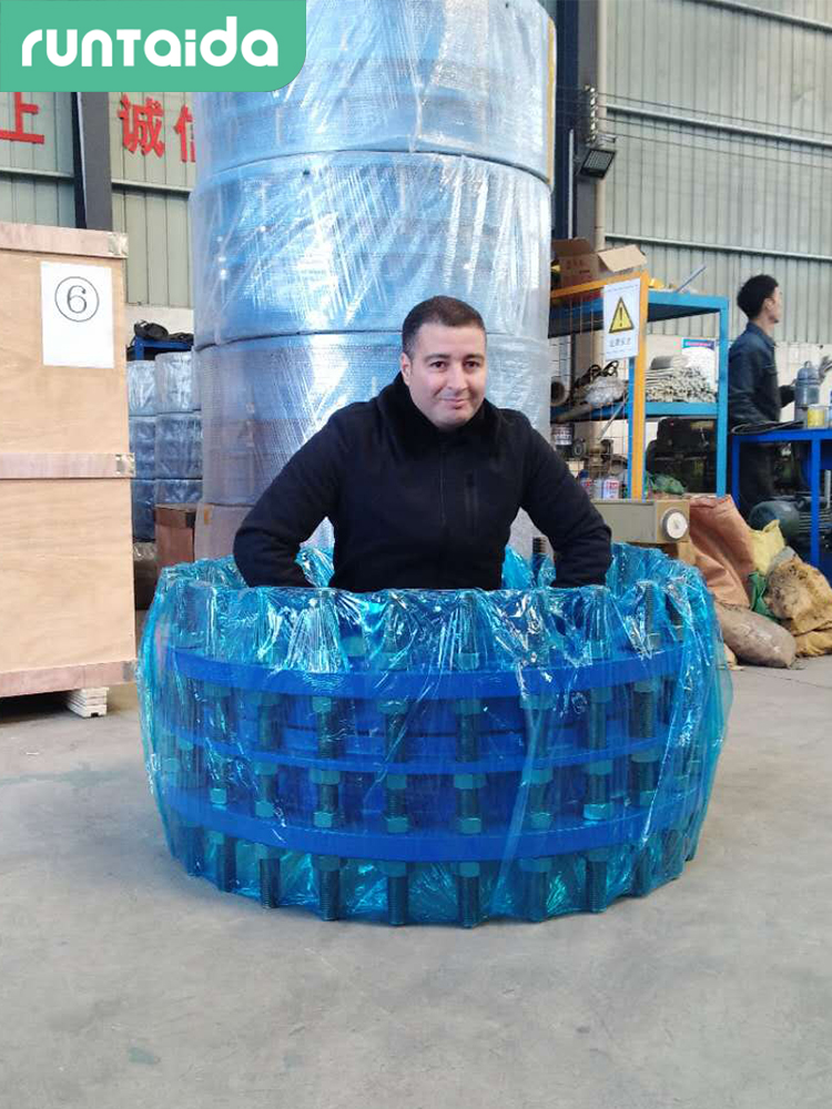 傳力接頭客戶(hù)訪(fǎng)廠(chǎng)驗(yàn)貨